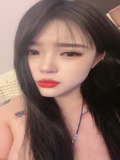 微胖女神露脸来袭，跟狼友互动撩骚精彩小秀，诱惑艳舞性感纹身，奶子比心精彩刺激，无毛白虎逼.免费观看