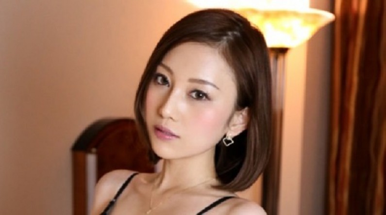 MYWIFE01002三嶋かれん蒼い再会(乱伦).免费观看